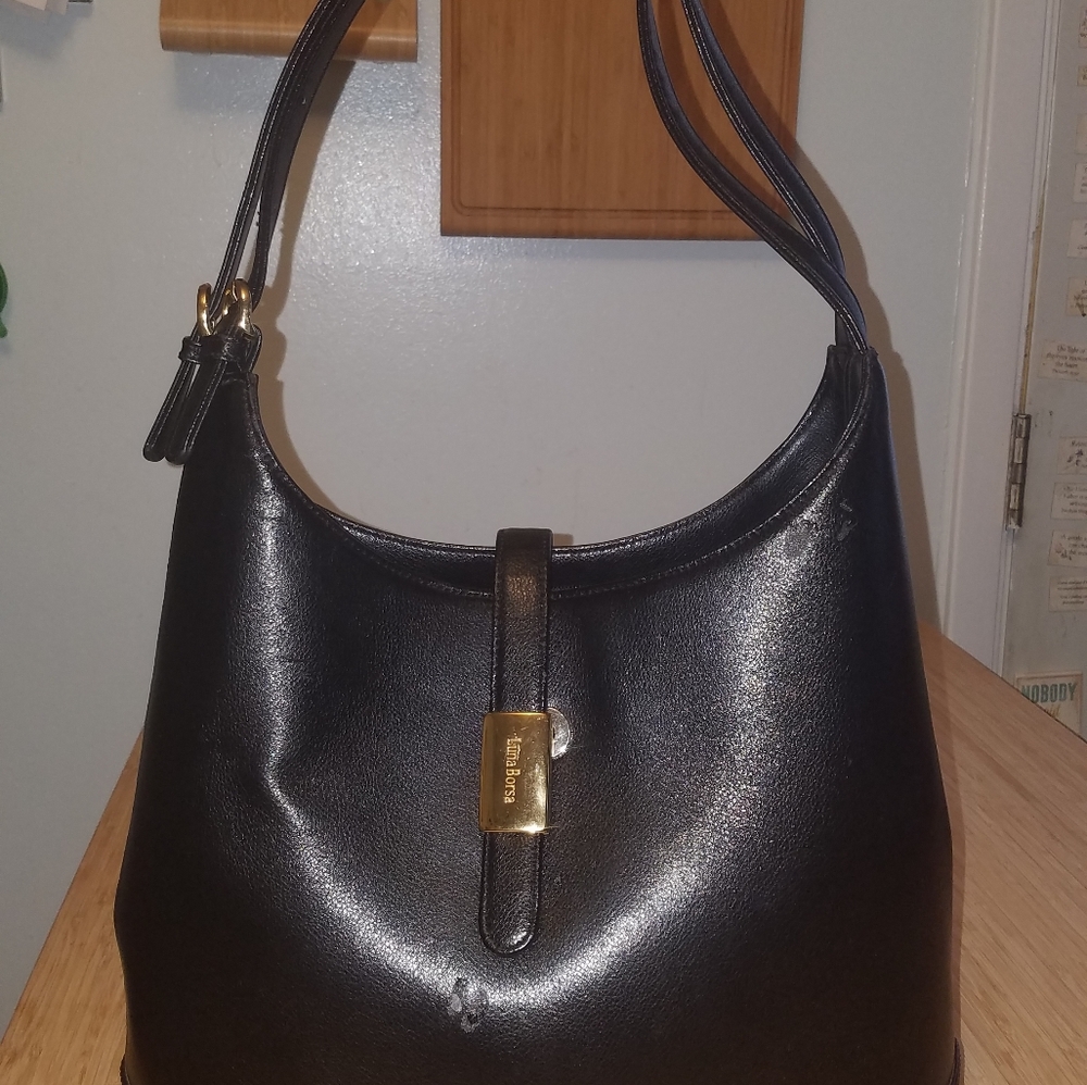 Leather shoulder bag